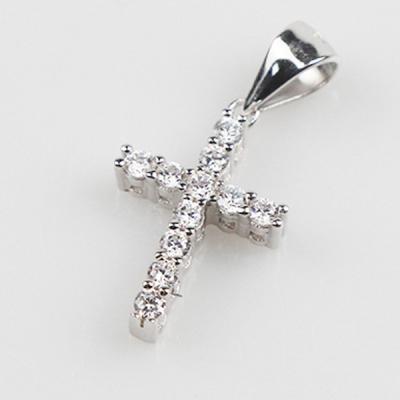 China Fashionable Hip Hop Pendant Necklace 925 Sterling Silver Big Crystal Cross Pendant Silver Cross Pendant for sale