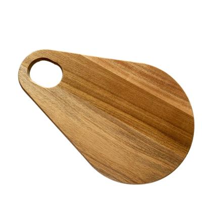 China Factory Supplier New Desgin Viable Cheap Pyriform Acacia Wooden Cutting Board Black With Handle for sale