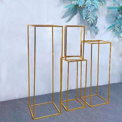 China Wedding Occasion Centerpiece Gold Flower Stand Metal Rectangle Flower Vase Geometric Centerpieces Wedding Arch Home Decoration for sale