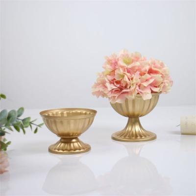 China Wholesale Rustic Wedding Props Home Decoration Dining Table Metal Artificial Flower Pot Vase for sale