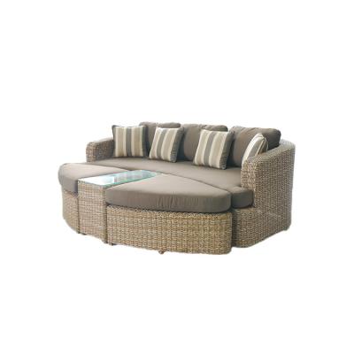 China Comfortable Made in China Wholesale Round Woven Outdoor Folding Bed Sofa Set Rattan Outdoor Daybed Garden Furniture for sale