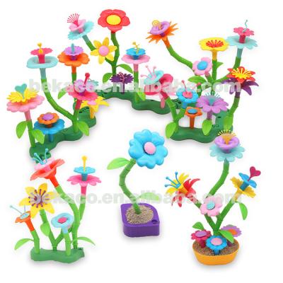 China MODEL TOY Flower Garden Building Toys Build A Bouquet Set With Various New Stamens And 2 Pots 136 Pcs for sale