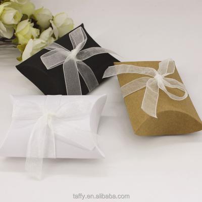 China Recycled Materials Bridal Shower Wedding Favors Boxes Open Small Paper Pillow Soft Door Gift Candy Boxes Bags for sale