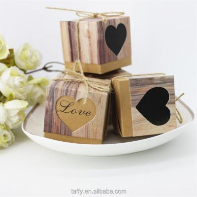 China Recycled Rustic Materials Wedding Party Favor Vintage Bridal Shower Heart Love Candy Gift Boxes Wedding Box for sale