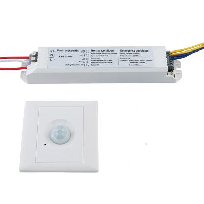 China PIR LED Sensor Tube T8 1.5m 22 watt CRI  80Ra Heat Dissipation for sale