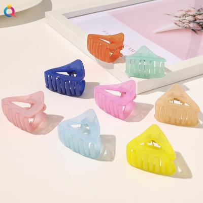 China Fashionable Korean Minimalist Design Hair Scrunchies QIYUE Retro Wild Hair Clip Bath Hairpin Women Shape Solid Color Hair Claw for sale