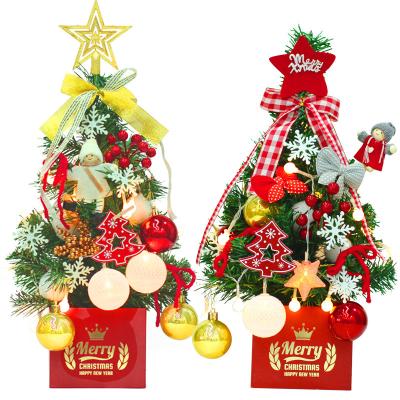 China Christmas Decor Christmas Scene Presents Table Top Christmas Tree DIY Handmade Materials Bag Small Ornaments Household for sale