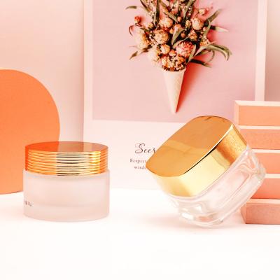 China Hot Selling Eco-friendly Luxury Empty Skincare Cosmetic Jars With Lids Custom Packaging Eye Cream Jar Glass for sale