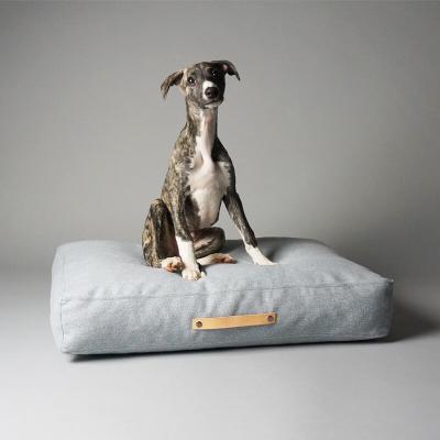 China Durable Wholesale Waterproof Cushion Bed For Dogs Pet Zipper Cover High Quality Soothing Washable Large Dog Bed for sale