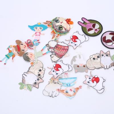 China Viable Hot Sale 100% Custom Made Cute Polyester Material Wholesale Clothes Embroidered Patches for sale