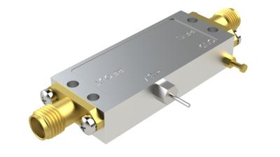 Cina P1dB 10 dBm banda larga a basso rumore LNA a banda larga da 0,1 a 6 GHz Amplificatore a basso rumore per comunicazioni satellitari in vendita