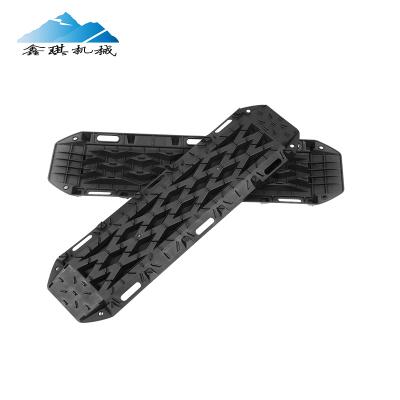 China High Quality XINQI 8 Tons Off Road Red Color 4x4 Recovery Board Recovery Track 4x4 Recovery Track 10T for sale