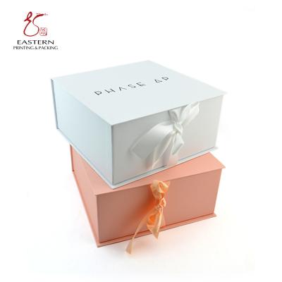 China Pink SGS Approve Luxury Rigid Set Up Boxes For Clothes for sale