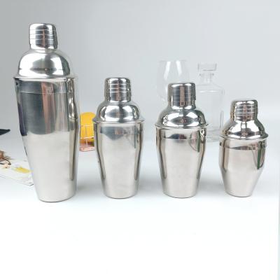 China 250 ml 500 ml 700 ml Edelstahl großer Barkeeper Shaker mit eingebauter Spülmaschine zu verkaufen