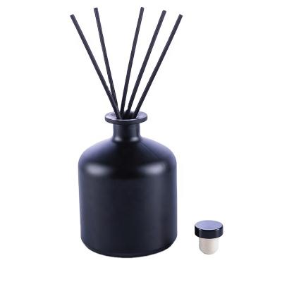 China Empty matte black frosted glass perfume bottle 500ml aroma reed diffuser glass perfume bottle with cap for sale