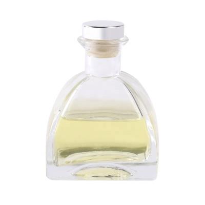 China Personal Care Classic 50ml 100ml 250ml Clear Aroma Scent Diffuser Perfume Glass Bottle With Cork for sale