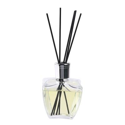 China Personal Care 250ml Custom Design Empty Glass Perfume Oil Aroma Reed Diffuser Bottle With Rattan Sticks for sale