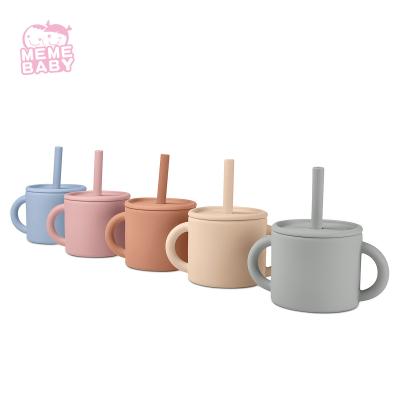 China Temperatur-Widerstand kein Fleck-Silikon Straw Cup With Handles 220ml zu verkaufen