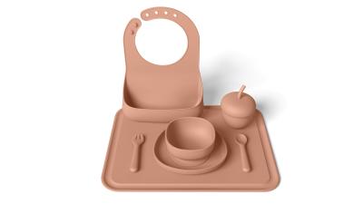 China 230 Degree Resistance Square Silicone Bib And Plate Set With FDA for sale