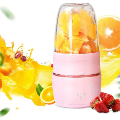 China Portable Mini Juicer Fruit Juicer Portable Blender USB Fruit Juicer Blender Protable Juicer for sale