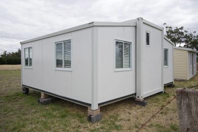 China Portable Movable Prefab House 20ft And 40ft Designed Folding Modern Tiny House for sale