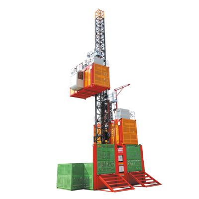 Cina Outside Lifting Elevator Construction Hoist 3 Years Warranty Of Core Components in vendita