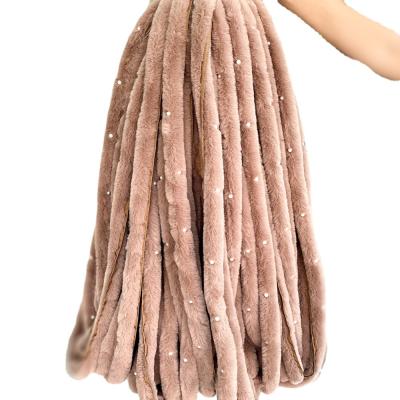 China Faux Auto Upholstery Factory Custom Natural RabbitFur Trimming Genuine Fur Strips With Pearl for sale