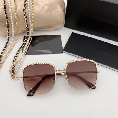 China Guvivi Oversized Square Glass Fashion Sunglasses Oversized Square Colorful Sunglasses for sale