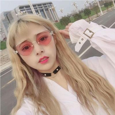 China Guvivi Multi Colors Pearl Sunglasses Metal Frame Fashion Sunglasses Nose Pads Irregular Polygon Sun Glasses for sale