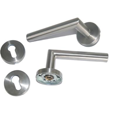 China Outdoor factory supplier stainless steel tube lever handle in 304/201 material for sale