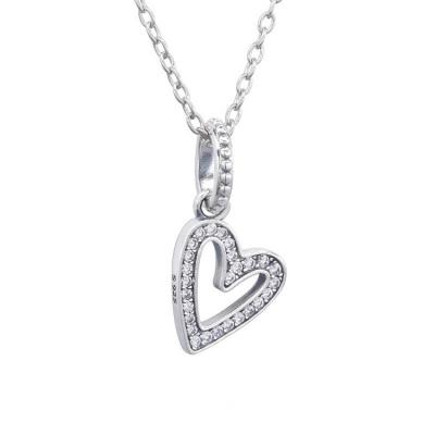 China Latest Fancy Tops Lead Free Girls Silver Fine Heart Pendants Glitter Charms for sale