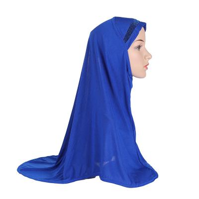 China Cheap Fashion Design Women Hijab Malaysia Solid Colors Fold Muslim Arab Hijab Scarf for sale