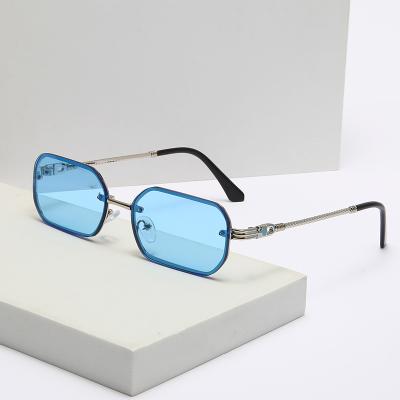 China Fashion sunglasses 2021 stylish square metal sunglasses new small frame women retro sunglasses shape box sunglasses for sale