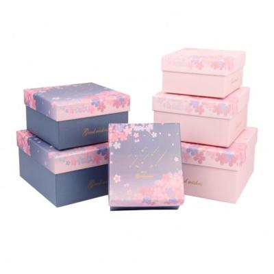 China Handmade Wholesale Square Valentine's Day Pattern Flower Gift Box New Product Exquisite Pink Paper Box Gift Box for sale