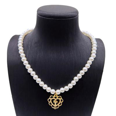 China Vintage Romantic Palace Embossed Love Heart Cross Necklace Pearl Necklace Clavicle Chain Pendant Necklace for sale