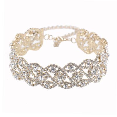 China CLASSIC Fashion Exaggerated Necklace Rhinestone Crystal Bridal Party Choker Alloy Short Necklace for sale