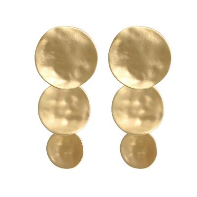 China CLASSIC Personalized Custom Geometric Shape Matte Gold Ladies Zinc Alloy Stud Earring for sale