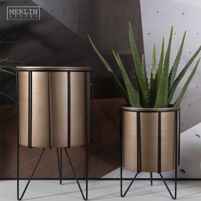 China Wholesale Modern Other Home Decor Iron Metal Luxury Bulk Flower Pots Stand Holder Plant Decorative Indoor Ceramic Pot for sale