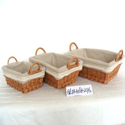 China Viable Wholesale Handmade Decoration Willow Wicker Gift Basket for sale