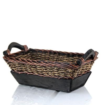 China Hot Sustainable Trend 100% Handmade Natural Rattan Storage Wicker Basket for sale