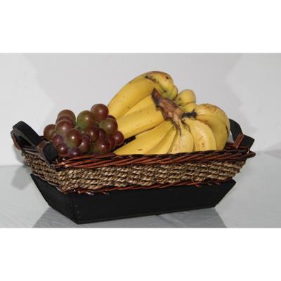 China Newcomers Best Sellers Sustainable Wholesale Handmade Natural Wicker Gift Basket for sale