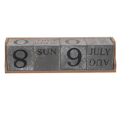 China Europe Vintage Decorative Desk Cube Wooden Calendar For Living Room Office for sale