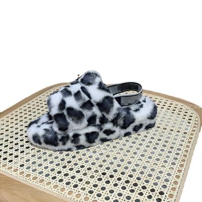 China Autumn Wool Fur Shoes Platform Indoor Fur Slippers New Fashion Girls Winter Sheepskin Fur Sandals Trend Design Sheepskin Indoor Slippers for sale