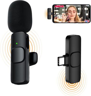 China Interview Lavalier Microphone 2.4G Handheld Wireless Microphone Live Latency Low Latency Clip On Video Mini Microphone for sale