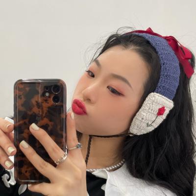 China Keep Warm And Fashionable Customized Soft Clothing Cotton Vintage Flower Element Crocheted Wool Ear Cups for sale