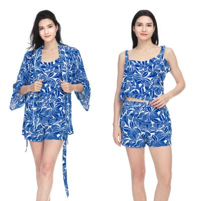 China QUICK DRY Elastic and Luxury Polyester Home Wear Women's Pajamas Skin-Friendly Floral Smooth Sleepwear for sale