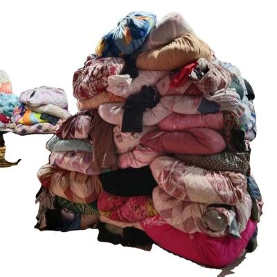 China Wholesale mixed thrift second hand used clothes and shoes in bales for sale