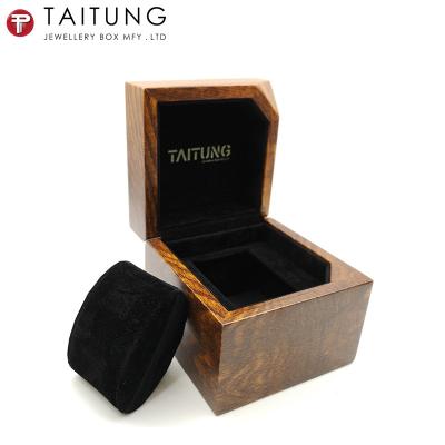 China High Gloss Finish Square Design Sustainable Watch Box Packaging Wooden Watch Box for sale