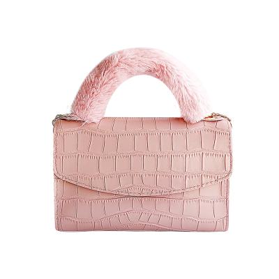 China Other PU Bag 2022 For Women Fashion Crocodile Skin Hairy Tote Bag for sale