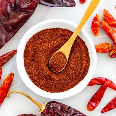 China Las solas especias secan la pimienta de chiles rojos pulverizan la humedad máxima del 7% en venta